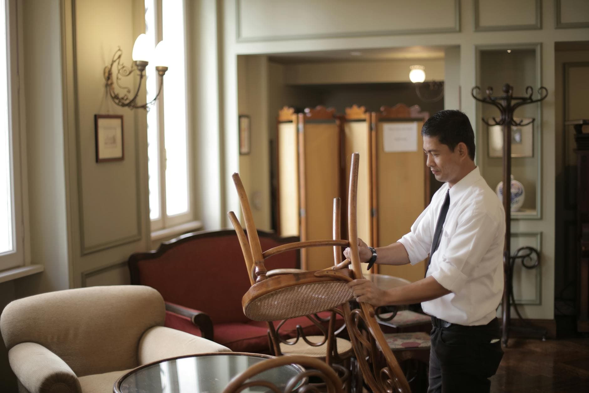 One in Five UK Hospitality Businesses Fear Collapse: How to Protect Yours