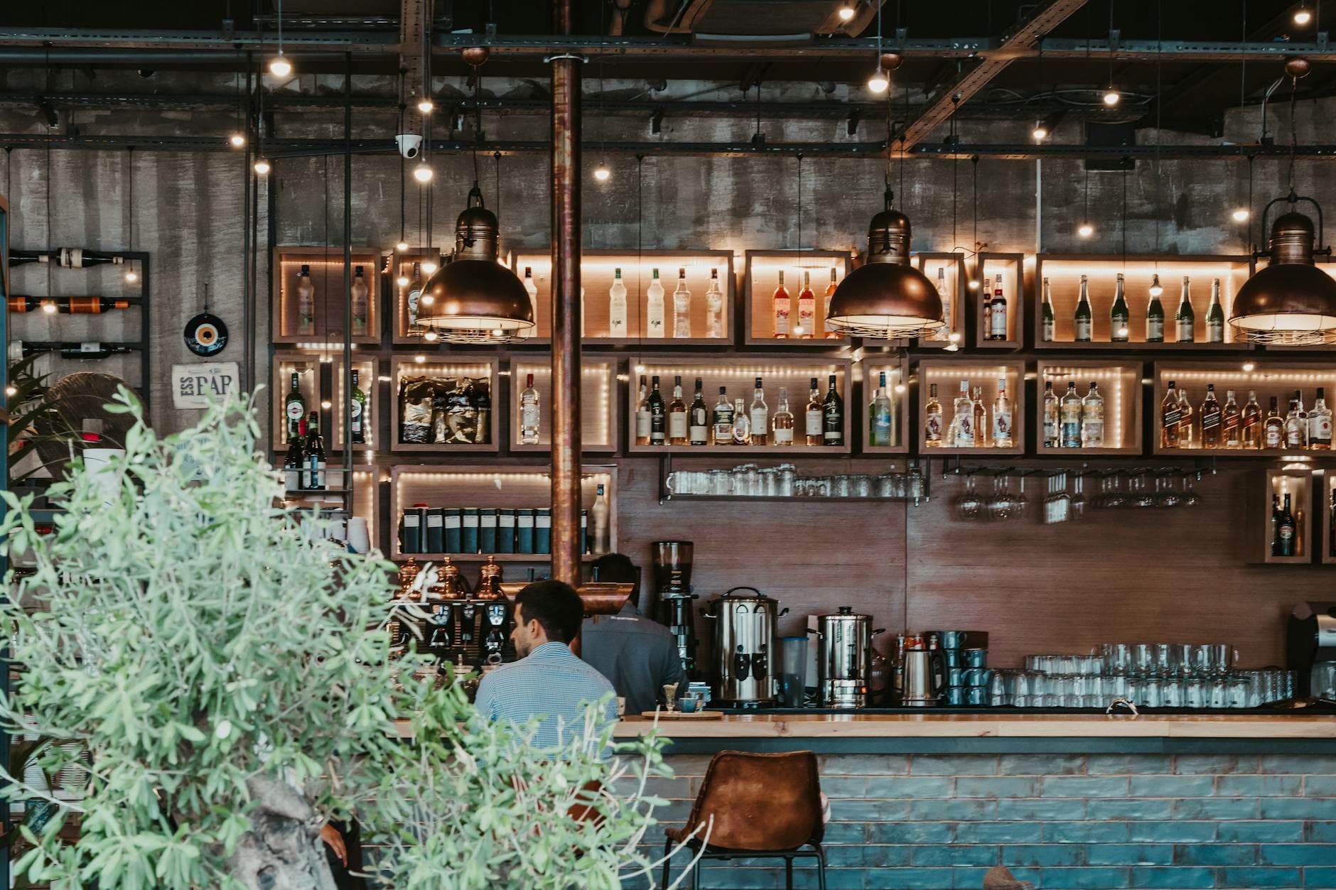 Where Pubs Can Still Find Revenue Growth: Market Opportunities & Diversification
