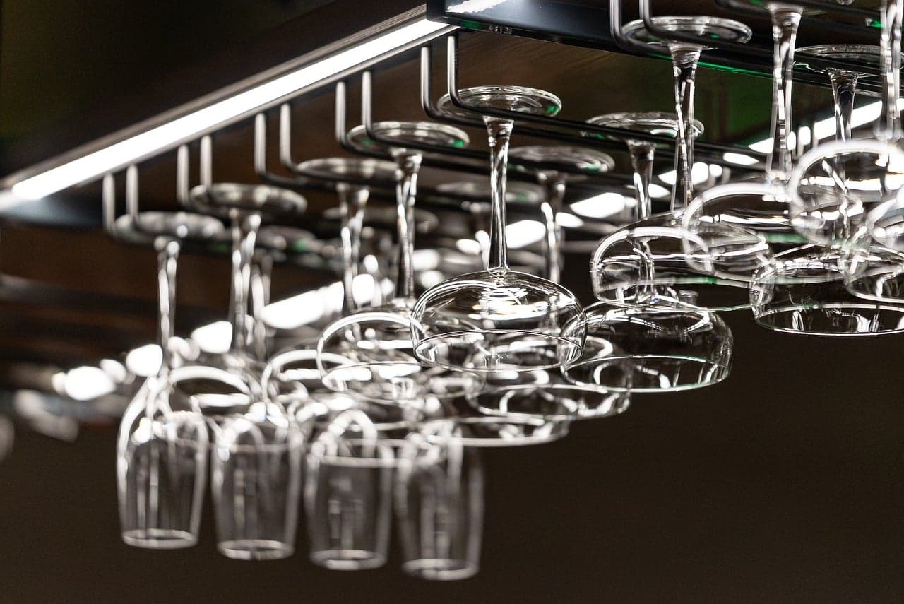 Commercial Kitchen Equipment: A Comparison Guide for UK Hospitality